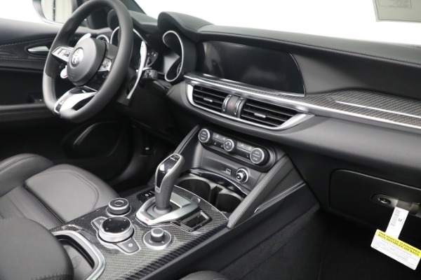 New 2023 Alfa Romeo Stelvio Quadrifoglio for sale $87,460 at Rolls-Royce Motor Cars Greenwich in Greenwich CT 06830 23