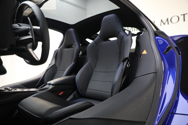 New 2023 McLaren GT Luxe for sale $220,890 at Rolls-Royce Motor Cars Greenwich in Greenwich CT 06830 17