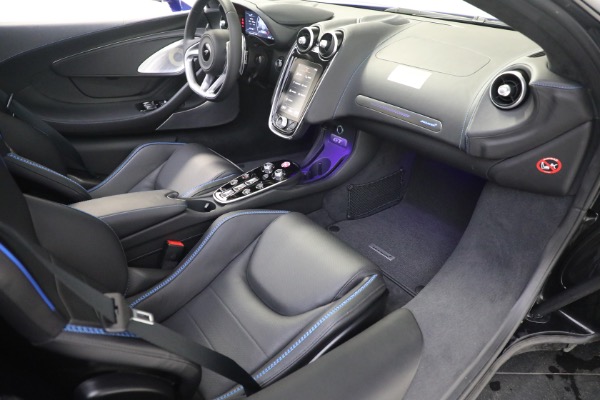 New 2023 McLaren GT Luxe for sale $220,890 at Rolls-Royce Motor Cars Greenwich in Greenwich CT 06830 21