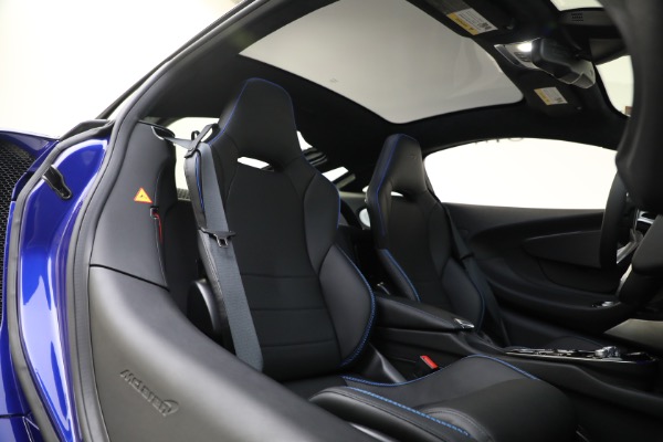 New 2023 McLaren GT Luxe for sale $220,890 at Rolls-Royce Motor Cars Greenwich in Greenwich CT 06830 23