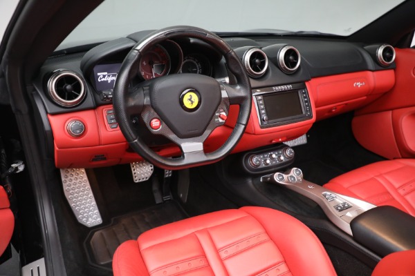 Used 2013 Ferrari California 30 for sale $134,900 at Rolls-Royce Motor Cars Greenwich in Greenwich CT 06830 19