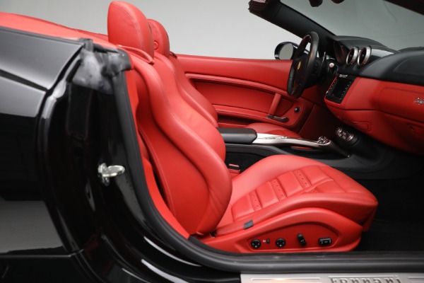 Used 2013 Ferrari California 30 for sale Sold at Rolls-Royce Motor Cars Greenwich in Greenwich CT 06830 23