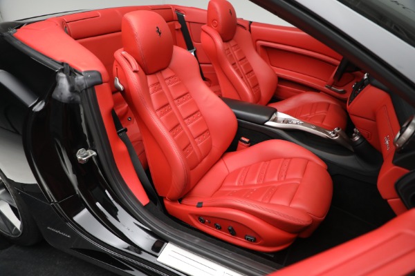 Used 2013 Ferrari California 30 for sale $134,900 at Rolls-Royce Motor Cars Greenwich in Greenwich CT 06830 24
