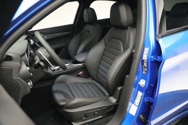 New 2023 Alfa Romeo Stelvio Quadrifoglio for sale $86,670 at Rolls-Royce Motor Cars Greenwich in Greenwich CT 06830 13