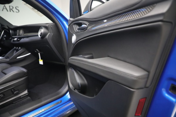 New 2023 Alfa Romeo Stelvio Quadrifoglio for sale $86,670 at Rolls-Royce Motor Cars Greenwich in Greenwich CT 06830 20