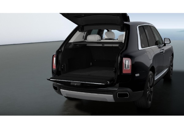 New 2023 Rolls-Royce Cullinan for sale Call for price at Rolls-Royce Motor Cars Greenwich in Greenwich CT 06830 4