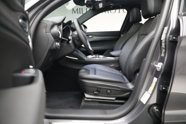 New 2023 Alfa Romeo Stelvio Ti for sale $55,550 at Rolls-Royce Motor Cars Greenwich in Greenwich CT 06830 13