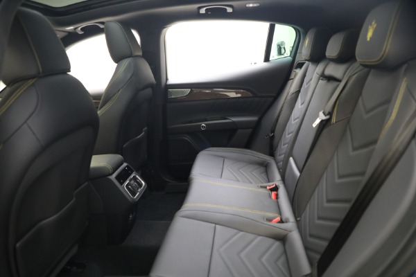 New 2023 Maserati Grecale Modena for sale $92,895 at Rolls-Royce Motor Cars Greenwich in Greenwich CT 06830 17