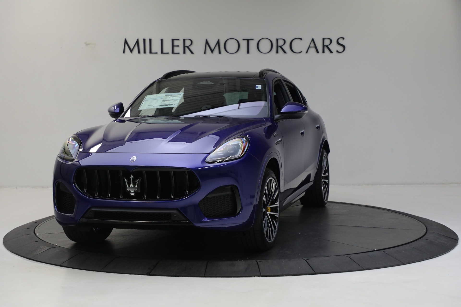 New 2023 Maserati Grecale Modena for sale $92,895 at Rolls-Royce Motor Cars Greenwich in Greenwich CT 06830 1