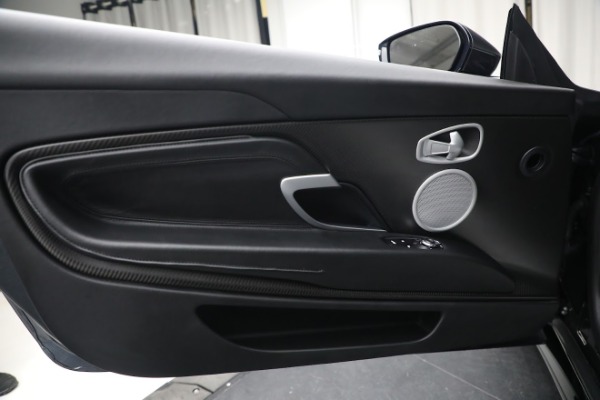 Used 2019 Aston Martin DB11 Volante for sale $141,900 at Rolls-Royce Motor Cars Greenwich in Greenwich CT 06830 22