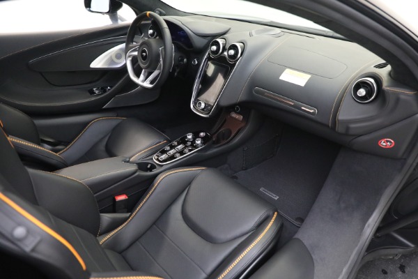 New 2023 McLaren GT Luxe for sale Sold at Rolls-Royce Motor Cars Greenwich in Greenwich CT 06830 26