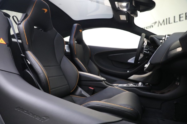 New 2023 McLaren GT Luxe for sale Sold at Rolls-Royce Motor Cars Greenwich in Greenwich CT 06830 28