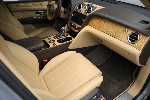 Used 2020 Bentley Bentayga V8 for sale Call for price at Rolls-Royce Motor Cars Greenwich in Greenwich CT 06830 23