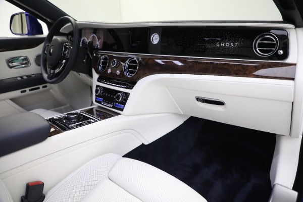 New 2023 Rolls-Royce Ghost for sale $400,350 at Rolls-Royce Motor Cars Greenwich in Greenwich CT 06830 18