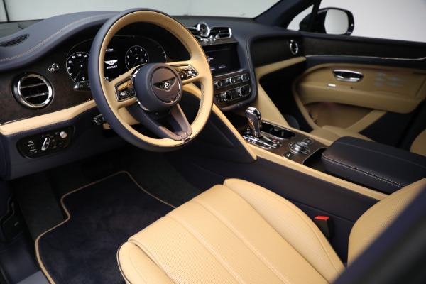New 2023 Bentley Bentayga EWB V8 for sale $259,345 at Rolls-Royce Motor Cars Greenwich in Greenwich CT 06830 18