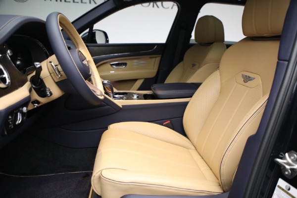 New 2023 Bentley Bentayga EWB V8 for sale $259,345 at Rolls-Royce Motor Cars Greenwich in Greenwich CT 06830 19