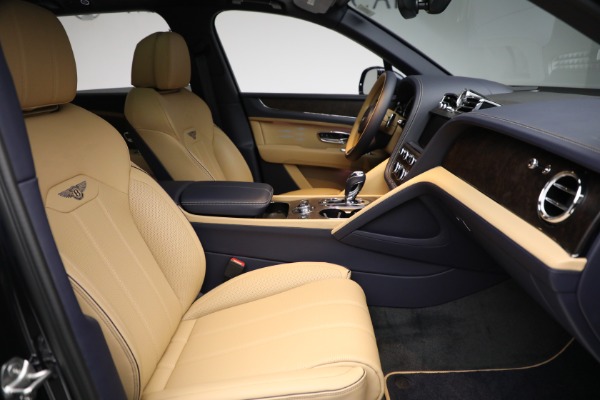 New 2023 Bentley Bentayga EWB V8 for sale Sold at Rolls-Royce Motor Cars Greenwich in Greenwich CT 06830 23