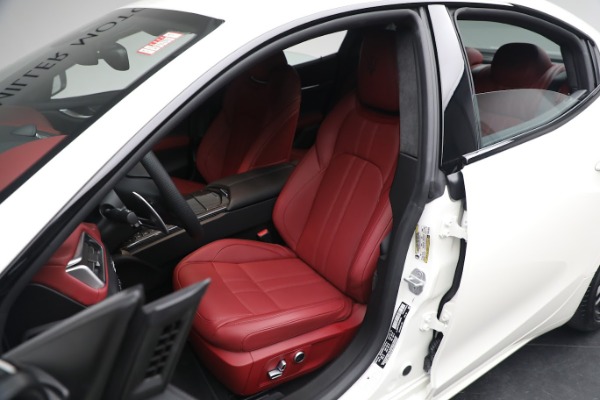 New 2023 Maserati Ghibli Modena Q4 for sale $111,055 at Rolls-Royce Motor Cars Greenwich in Greenwich CT 06830 14