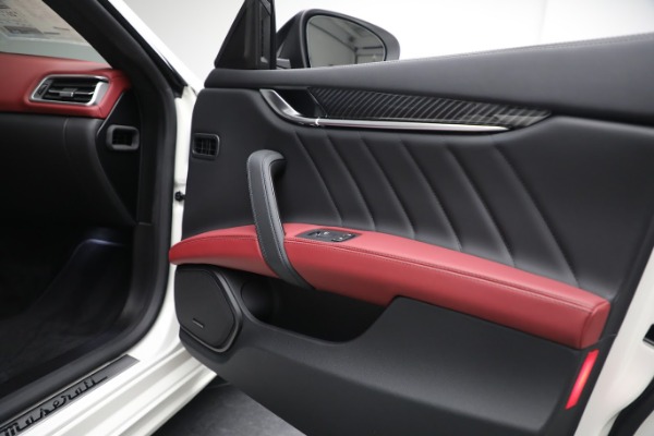 New 2023 Maserati Ghibli Modena Q4 for sale $111,055 at Rolls-Royce Motor Cars Greenwich in Greenwich CT 06830 23