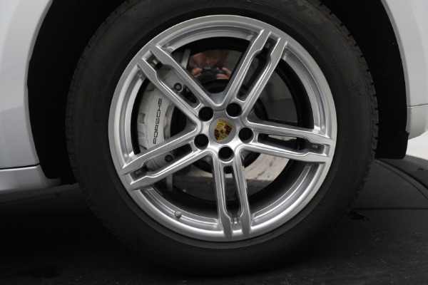 Used 2021 Porsche Macan Turbo for sale $84,900 at Rolls-Royce Motor Cars Greenwich in Greenwich CT 06830 22