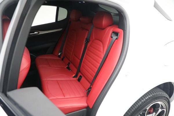 New 2023 Alfa Romeo Stelvio Veloce for sale $59,490 at Rolls-Royce Motor Cars Greenwich in Greenwich CT 06830 17