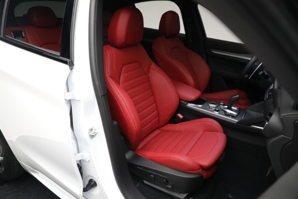 New 2023 Alfa Romeo Stelvio Veloce for sale $59,490 at Rolls-Royce Motor Cars Greenwich in Greenwich CT 06830 18