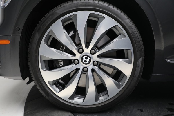 Used 2022 Bentley Flying Spur W12 for sale $249,900 at Rolls-Royce Motor Cars Greenwich in Greenwich CT 06830 17
