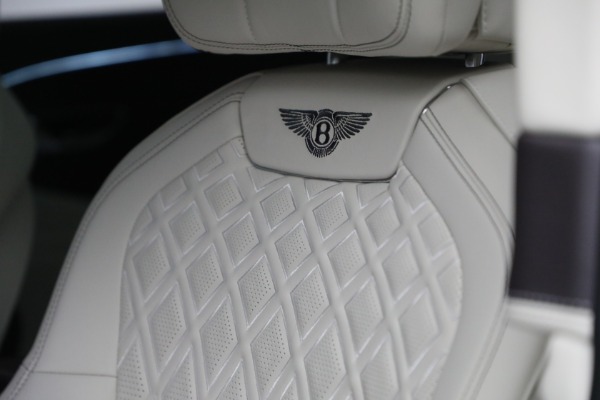 Used 2022 Bentley Flying Spur W12 for sale $249,900 at Rolls-Royce Motor Cars Greenwich in Greenwich CT 06830 23