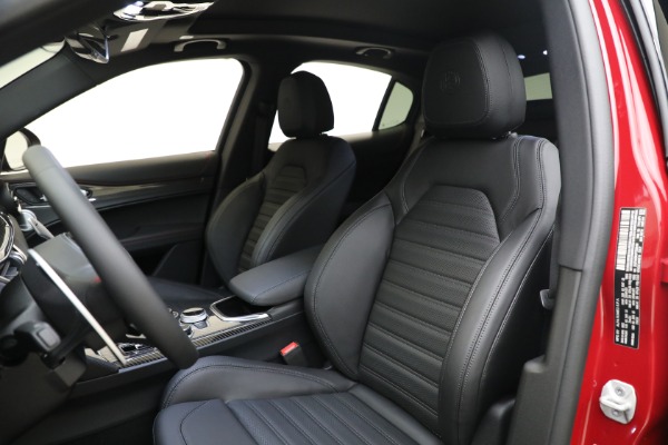 New 2023 Alfa Romeo Stelvio Estrema for sale $63,465 at Rolls-Royce Motor Cars Greenwich in Greenwich CT 06830 15