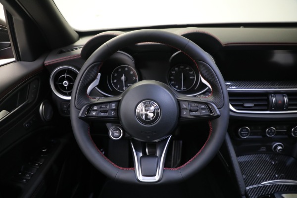 New 2023 Alfa Romeo Stelvio Estrema for sale $63,465 at Rolls-Royce Motor Cars Greenwich in Greenwich CT 06830 18