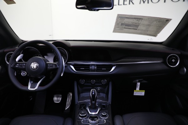 New 2023 Alfa Romeo Stelvio Estrema for sale $63,465 at Rolls-Royce Motor Cars Greenwich in Greenwich CT 06830 19