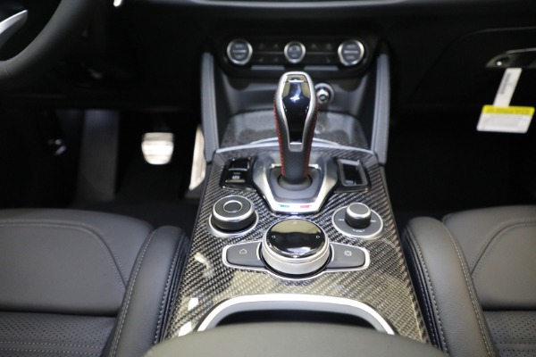 New 2023 Alfa Romeo Stelvio Estrema for sale $63,465 at Rolls-Royce Motor Cars Greenwich in Greenwich CT 06830 22