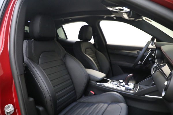 New 2023 Alfa Romeo Stelvio Estrema for sale $63,465 at Rolls-Royce Motor Cars Greenwich in Greenwich CT 06830 26