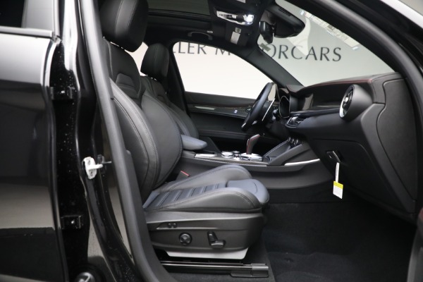 New 2023 Alfa Romeo Stelvio Estrema for sale $63,625 at Rolls-Royce Motor Cars Greenwich in Greenwich CT 06830 16