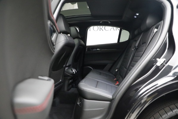 New 2023 Alfa Romeo Stelvio Estrema for sale $63,625 at Rolls-Royce Motor Cars Greenwich in Greenwich CT 06830 18