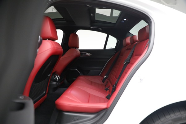 New 2023 Alfa Romeo Giulia Veloce for sale Sold at Rolls-Royce Motor Cars Greenwich in Greenwich CT 06830 16