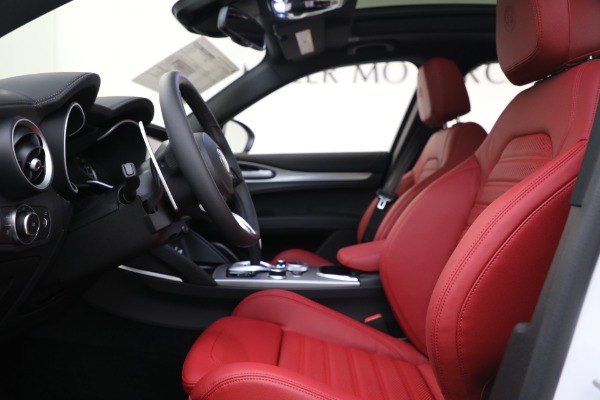 New 2023 Alfa Romeo Stelvio Veloce for sale $59,265 at Rolls-Royce Motor Cars Greenwich in Greenwich CT 06830 11