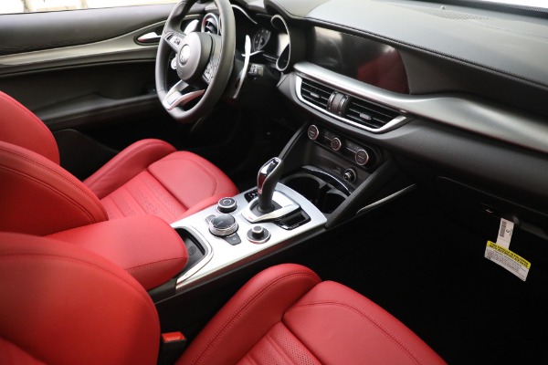 New 2023 Alfa Romeo Stelvio Veloce for sale $59,265 at Rolls-Royce Motor Cars Greenwich in Greenwich CT 06830 15