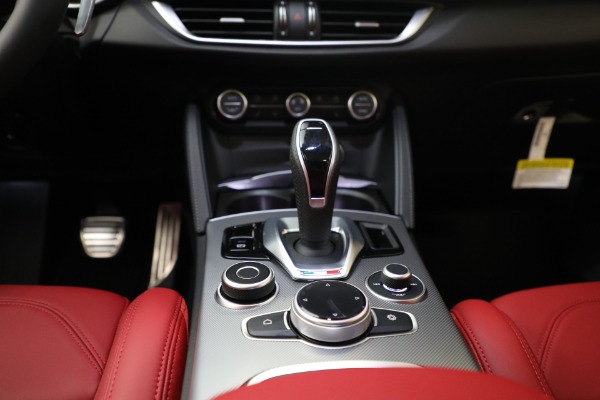 New 2023 Alfa Romeo Stelvio Veloce for sale $59,265 at Rolls-Royce Motor Cars Greenwich in Greenwich CT 06830 17