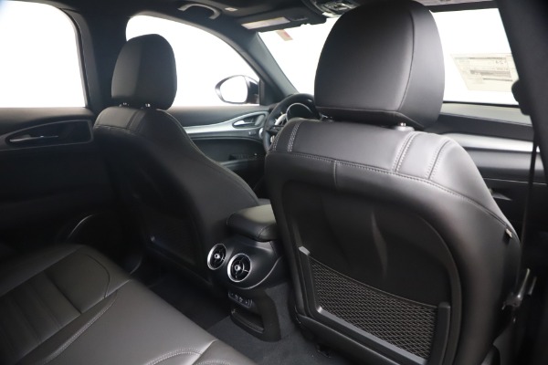 New 2023 Alfa Romeo Stelvio Veloce for sale $60,940 at Rolls-Royce Motor Cars Greenwich in Greenwich CT 06830 24