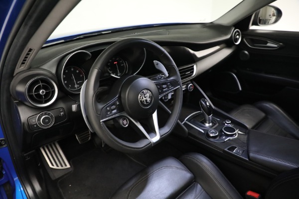 Used 2019 Alfa Romeo Giulia Ti Sport Carbon for sale $34,900 at Rolls-Royce Motor Cars Greenwich in Greenwich CT 06830 14