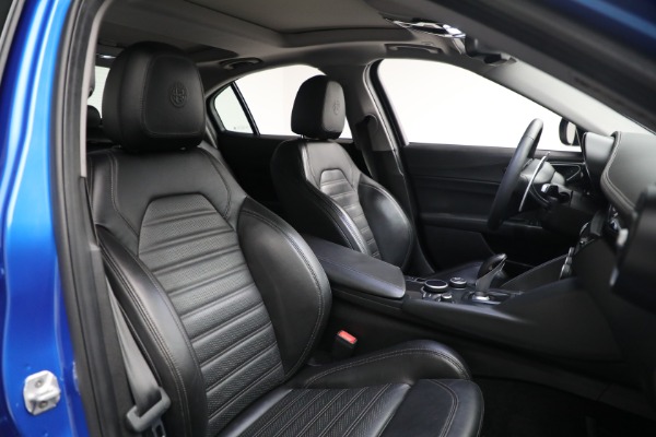 Used 2019 Alfa Romeo Giulia Ti Sport Carbon for sale $34,900 at Rolls-Royce Motor Cars Greenwich in Greenwich CT 06830 19
