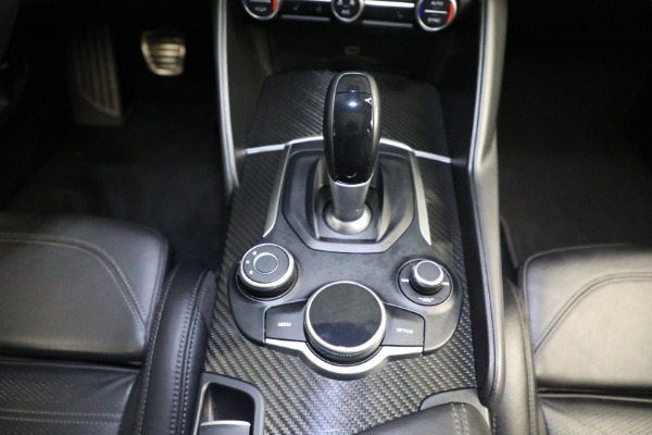 Used 2019 Alfa Romeo Giulia Ti Sport Carbon for sale $34,900 at Rolls-Royce Motor Cars Greenwich in Greenwich CT 06830 27
