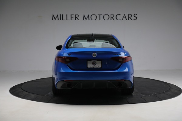 Used 2019 Alfa Romeo Giulia Ti Sport Carbon for sale $34,900 at Rolls-Royce Motor Cars Greenwich in Greenwich CT 06830 6