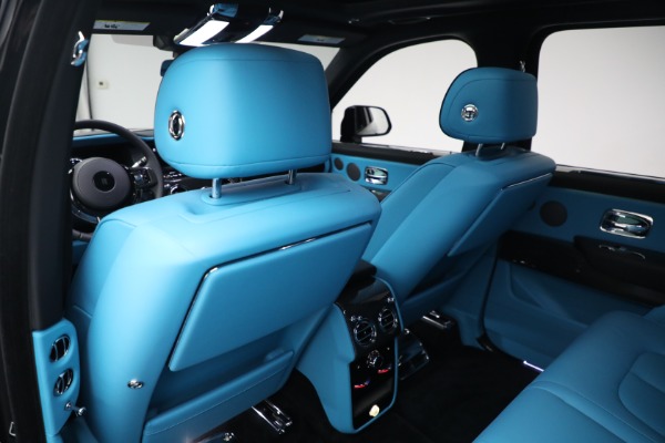 Used 2022 Rolls-Royce Black Badge Cullinan for sale $395,900 at Rolls-Royce Motor Cars Greenwich in Greenwich CT 06830 16