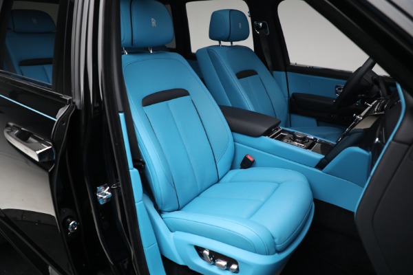 Used 2022 Rolls-Royce Black Badge Cullinan for sale $395,900 at Rolls-Royce Motor Cars Greenwich in Greenwich CT 06830 21