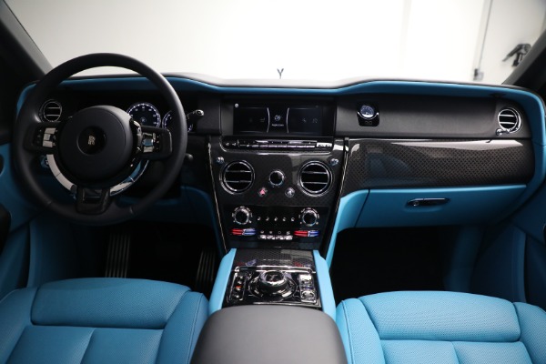Used 2022 Rolls-Royce Black Badge Cullinan for sale $395,900 at Rolls-Royce Motor Cars Greenwich in Greenwich CT 06830 24