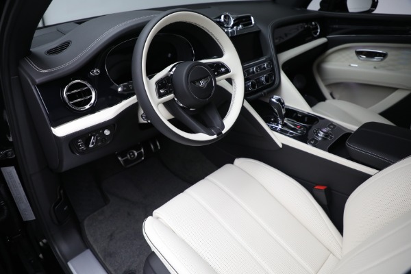 New 2023 Bentley Bentayga EWB Azure V8 for sale $297,600 at Rolls-Royce Motor Cars Greenwich in Greenwich CT 06830 17