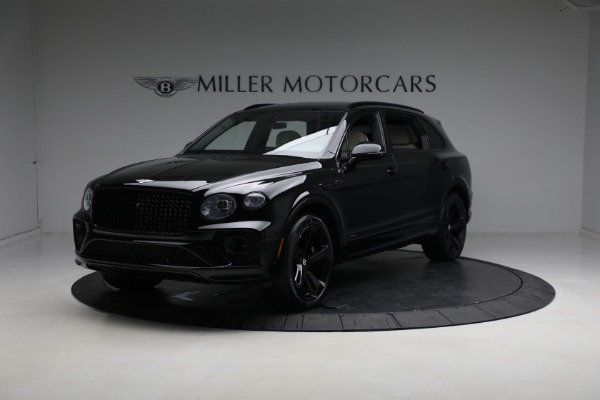 New 2023 Bentley Bentayga EWB Azure V8 for sale $297,600 at Rolls-Royce Motor Cars Greenwich in Greenwich CT 06830 2