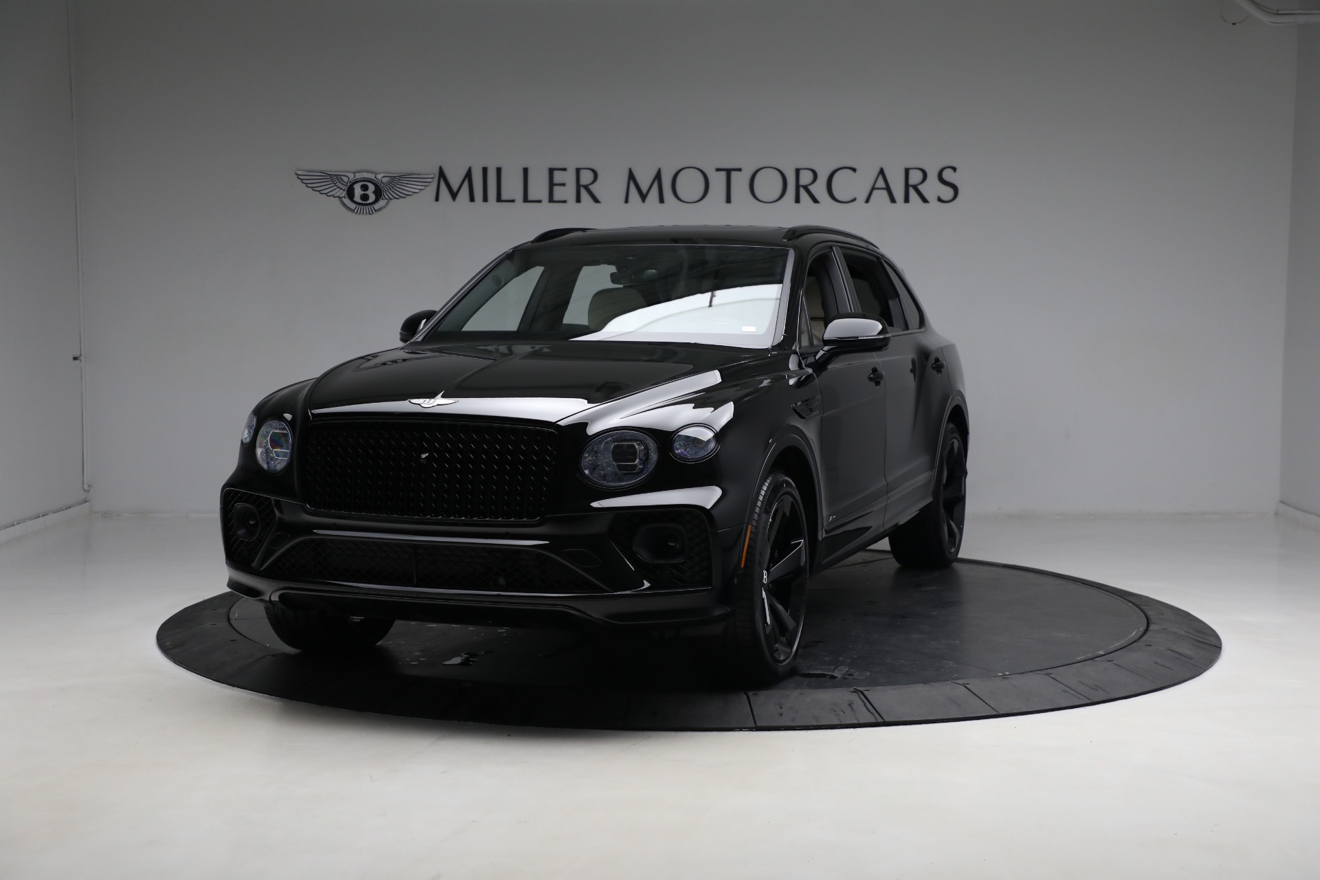 New 2023 Bentley Bentayga EWB Azure V8 for sale $297,600 at Rolls-Royce Motor Cars Greenwich in Greenwich CT 06830 1